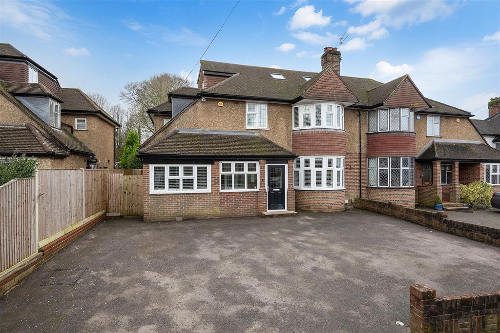 Property photo 1 of 29 Shelvers Way, 93- (30).Jpg