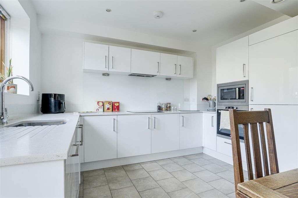 Property photo 3 of 23 07.Jpg