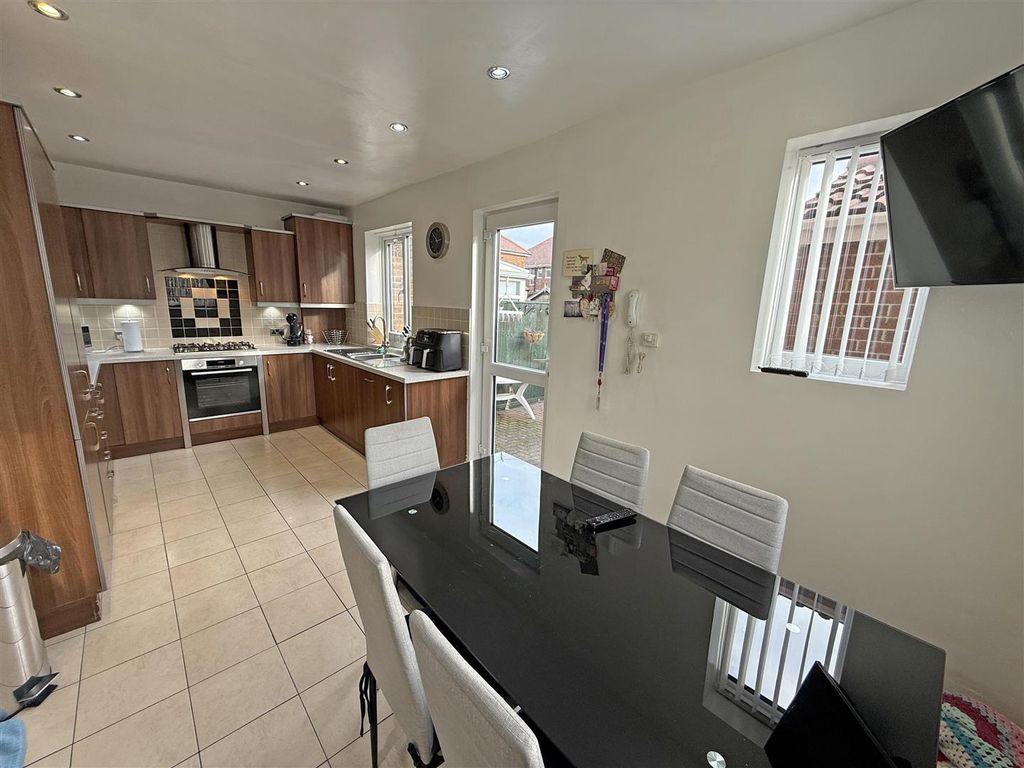 Property photo 3 of 13 Kitchen.Jpg