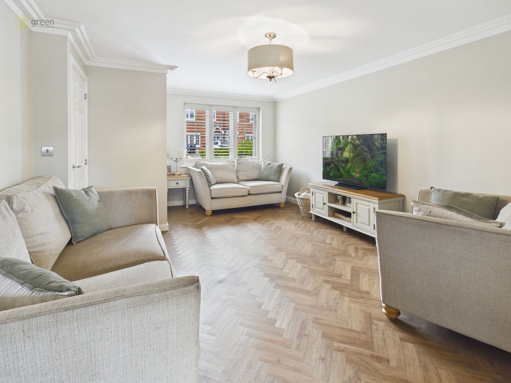 Property photo 3 of 23 1750A3285Be2458690ee37077E62E27c100Cam04425G0Pr0405Still004
