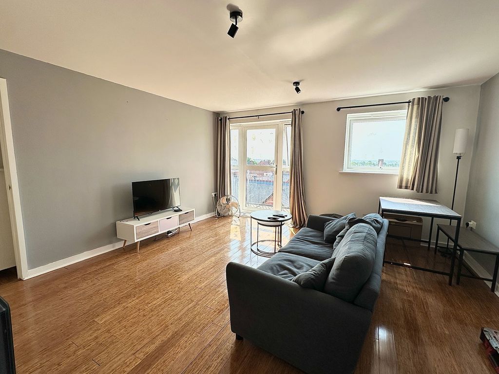 Property photo 3 of 14