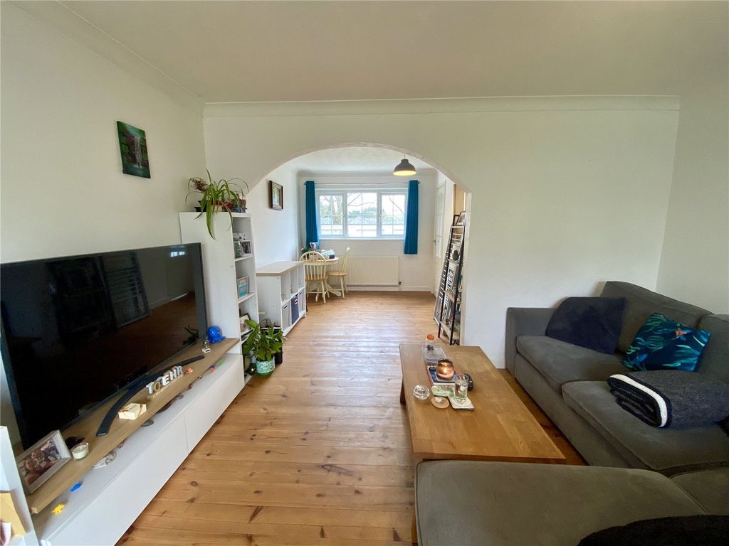 Property photo 3 of 15 Picture No. 10