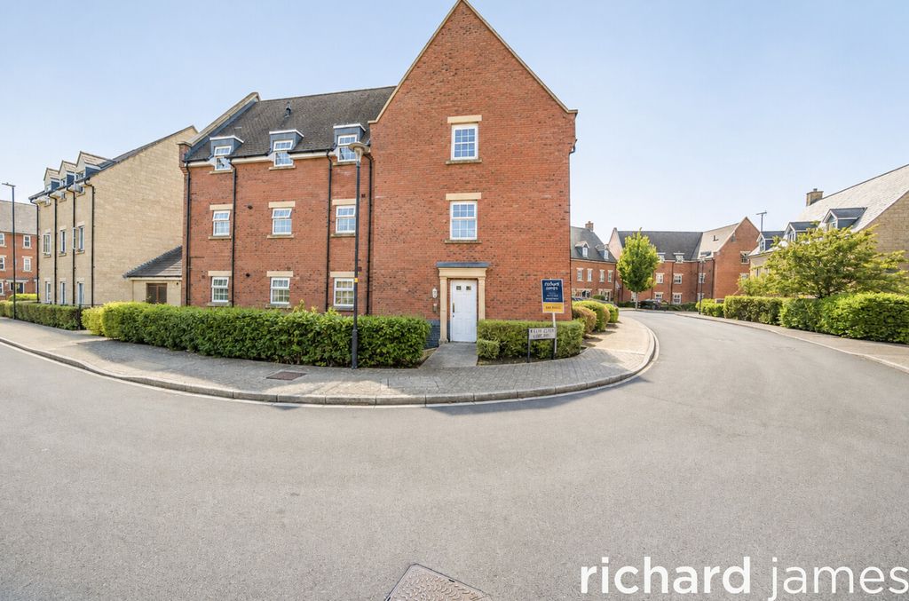 Property photo 1 of 12 57620Bb817914913Adf5795d2d4E3Fa0