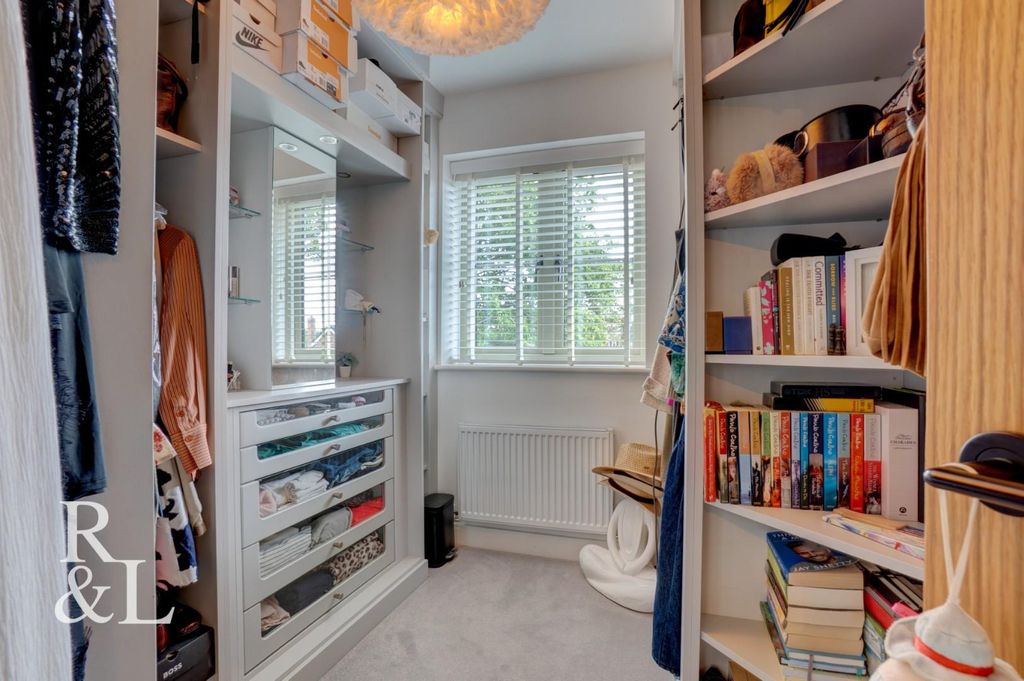 Property photo 2 of 35 Royston&amp;Lund (24).Jpg