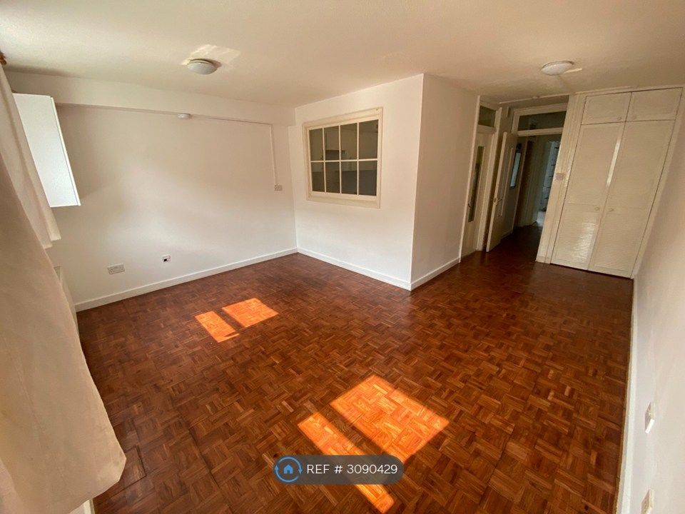 Property photo 3 of 26 Living Room