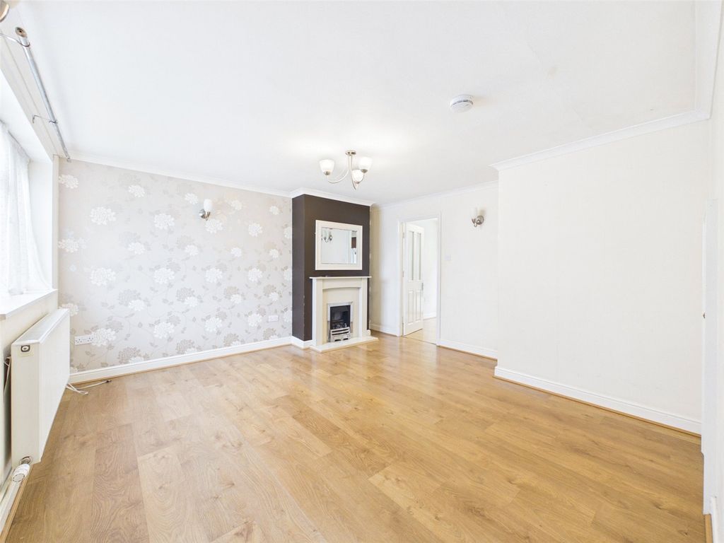Property photo 3 of 11 Picture No. 06
