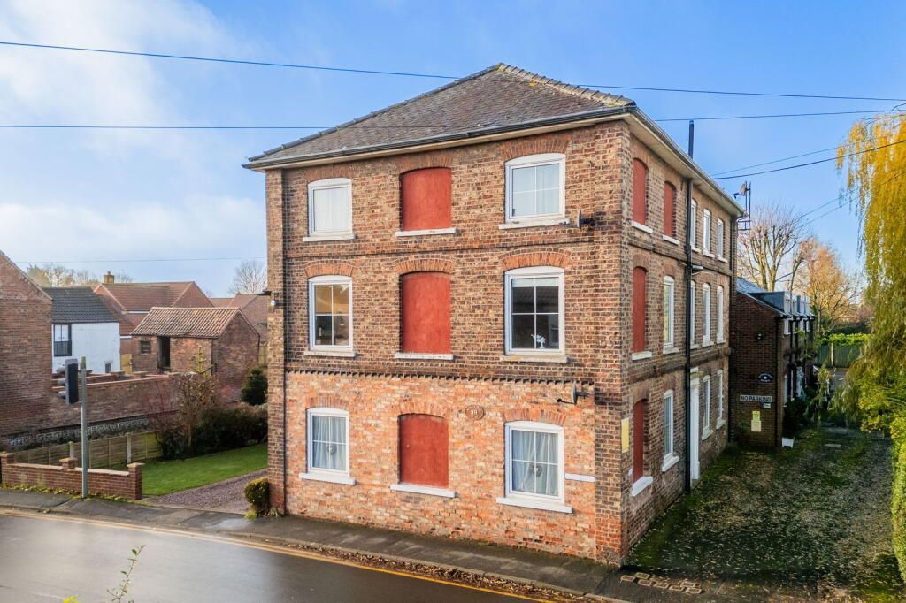 Property photo 1 of 14