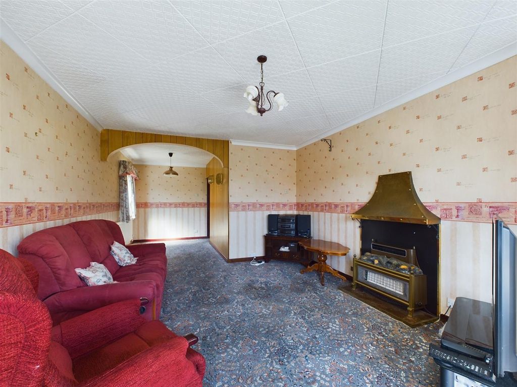 Property photo 2 of 17 Cam02295G0-Pr0093-Still006.Jpg