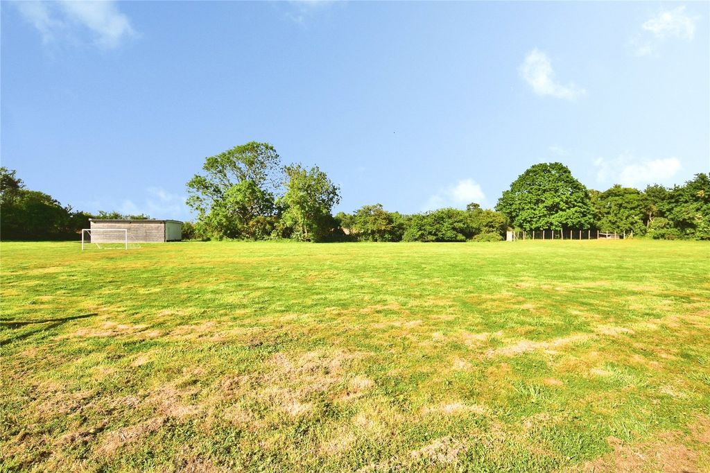 Property photo 3 of 20 Picture No. 02