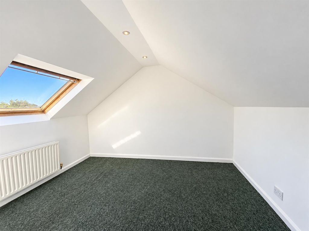 Property photo 3 of 8 6043d3ce-8717-4074-Aa42-F2B755Ffac4E (1).Png