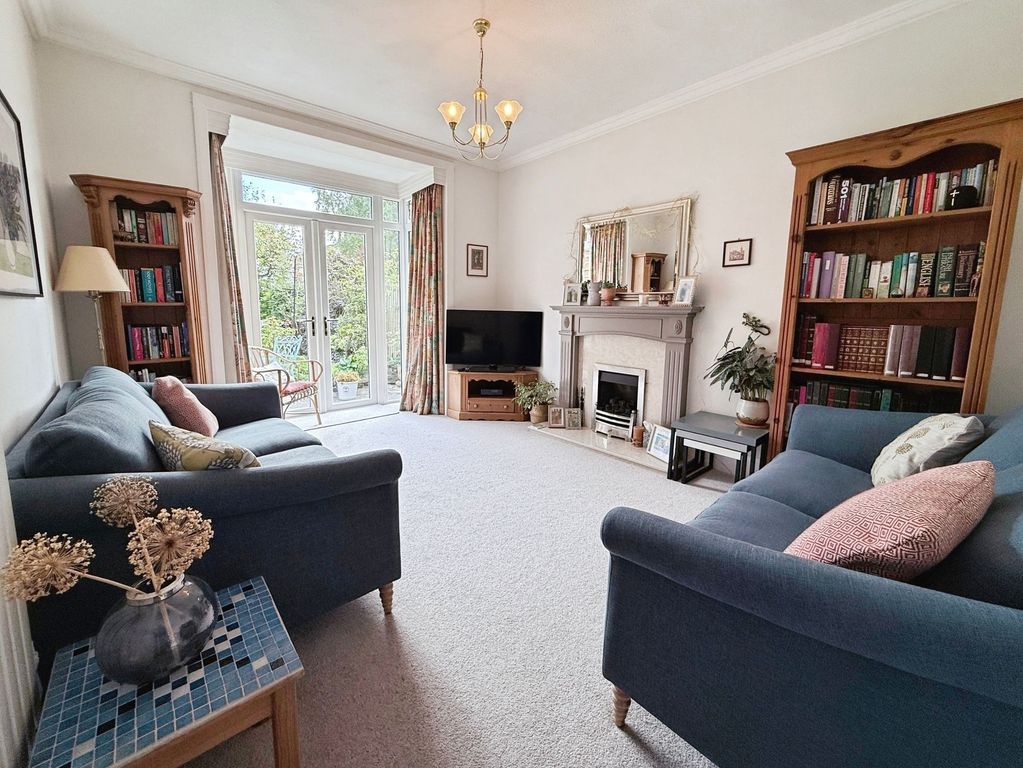 Property photo 2 of 19