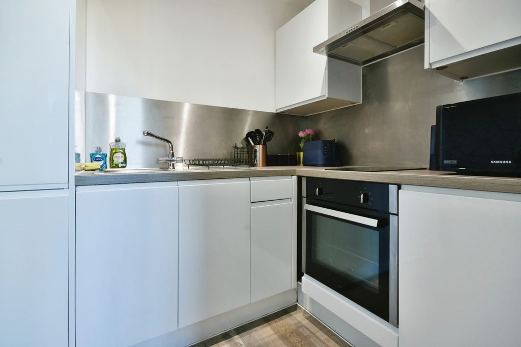 Property photo 3 of 17 Photography