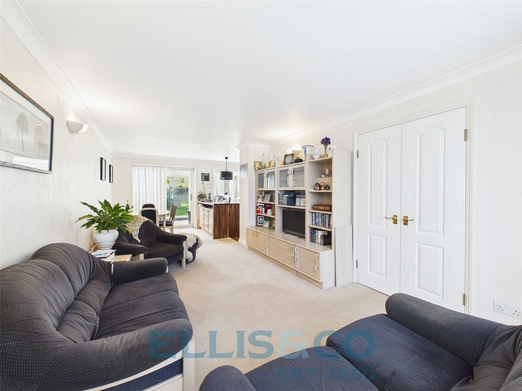 Property photo 2 of 18 Picture No. 03