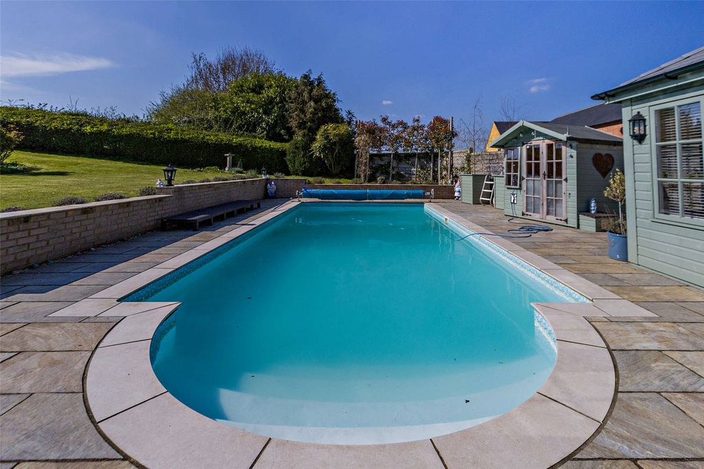 Property photo 3 of 28 Picture No. 33