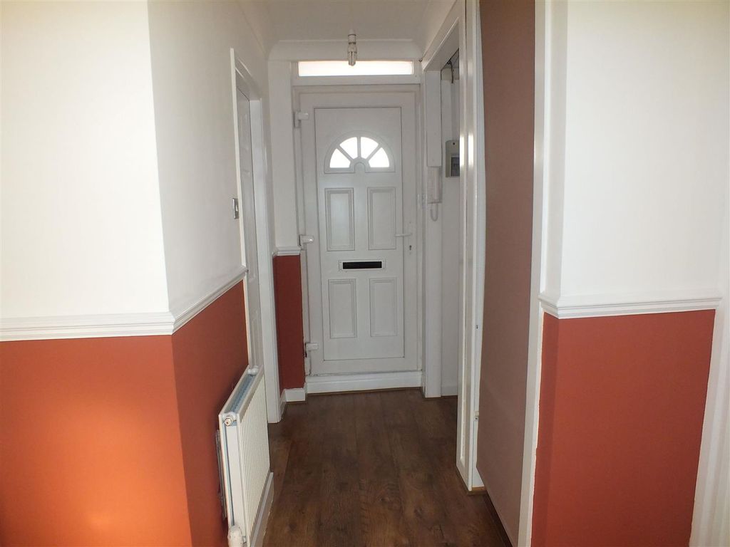 Property photo 2 of 12 Hall.Jpg