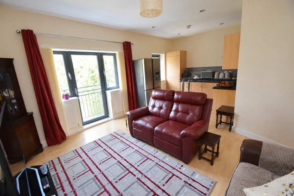 Property photo 2 of 9