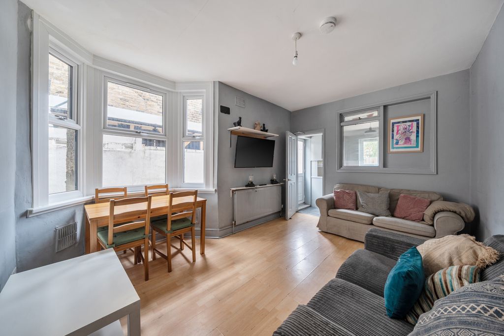 Property photo 2 of 12 Reception