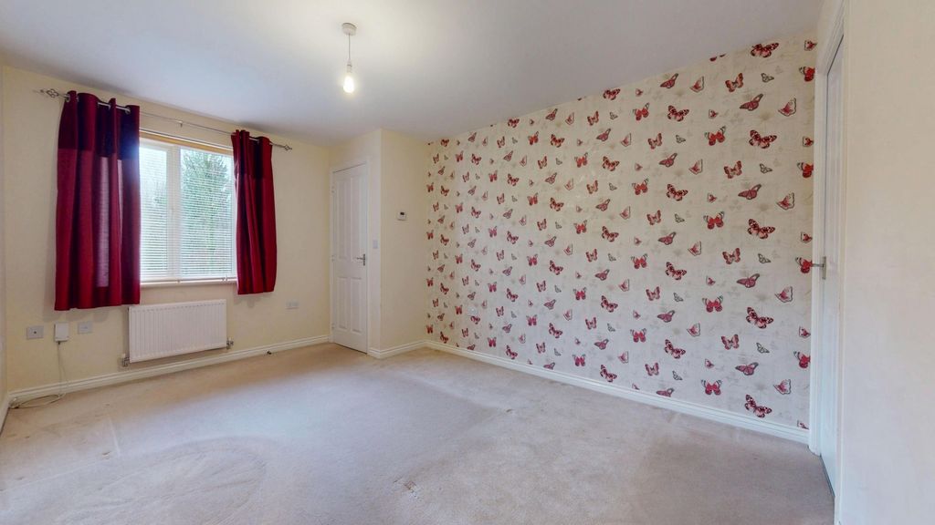 Property photo 3 of 22 4720645