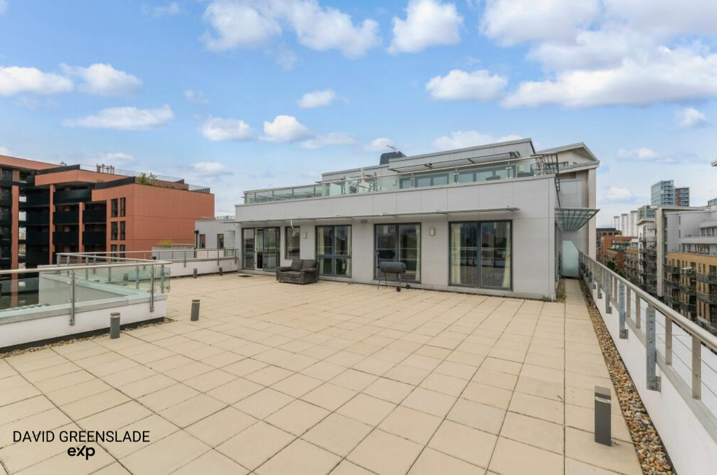 Property photo 2 of 30