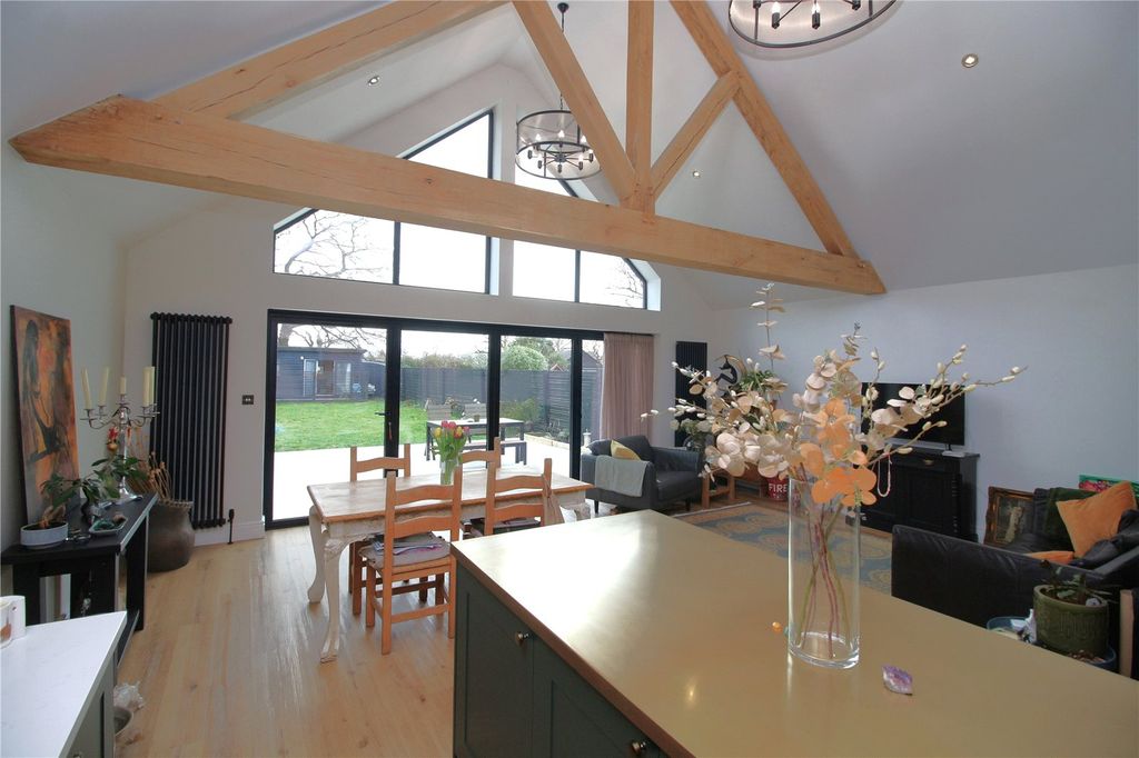 Property photo 3 of 24 Picture No. 25