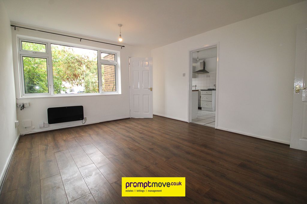 Property photo 2 of 11 Na