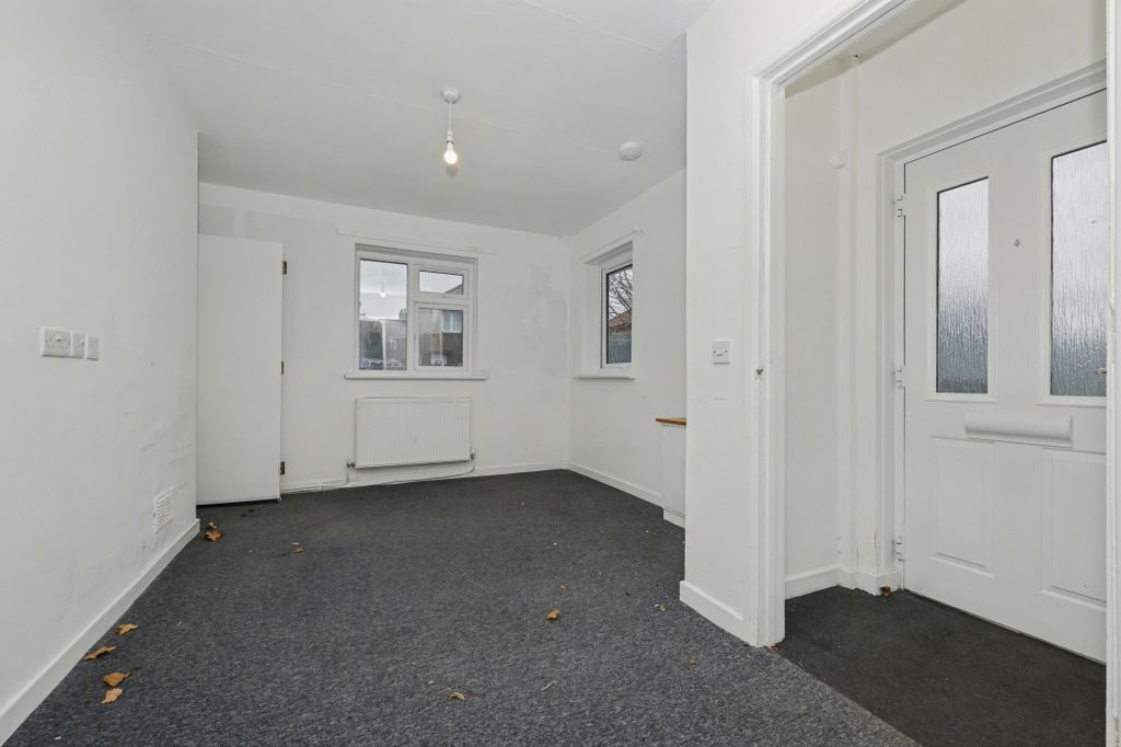 Property photo 2 of 15 88 Welsh Road, Carlisle, Cumbria, Ca1 3Au