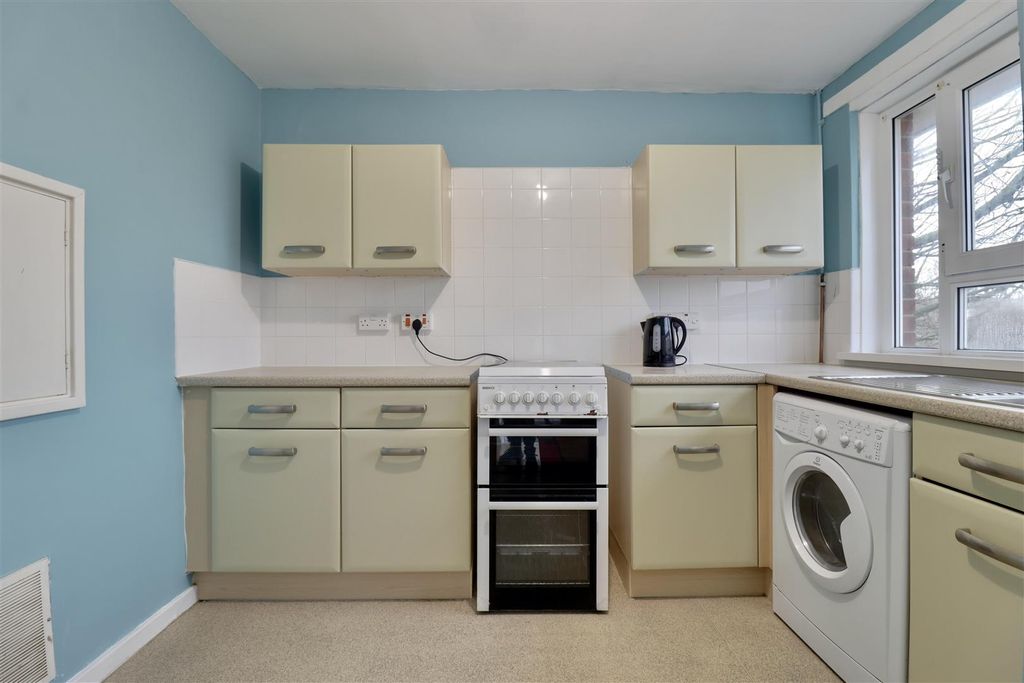 Property photo 1 of 15 7F53B87D-Ea06-453F-B8E2-51Dde6890430_1_201_A.Jpeg