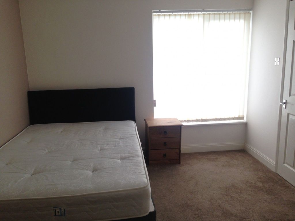 Property photo 1 of 2 Bedroom