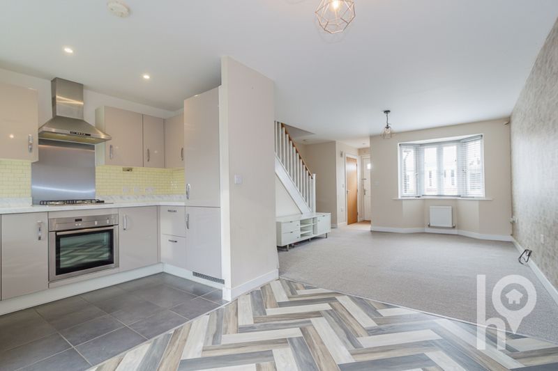 Property photo 2 of 8 Photo 3