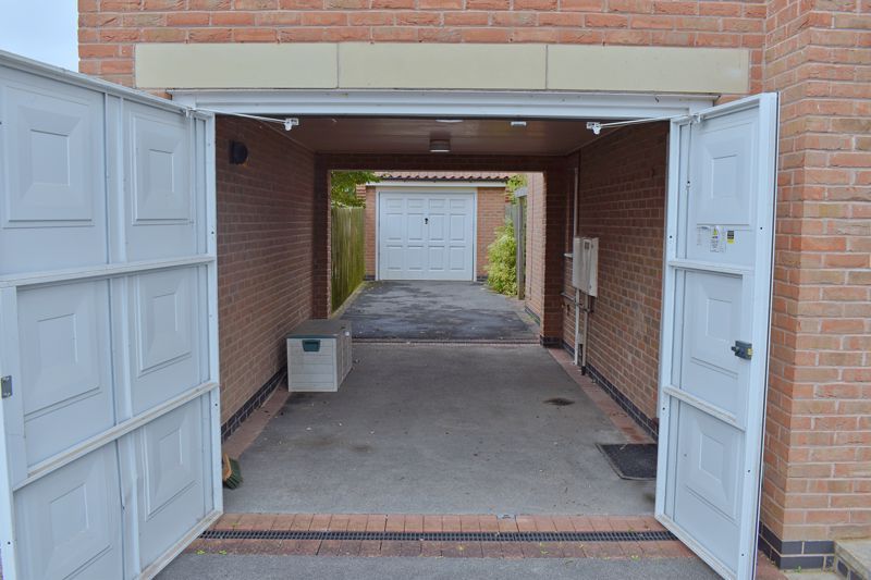 Property photo 2 of 17 Car Port