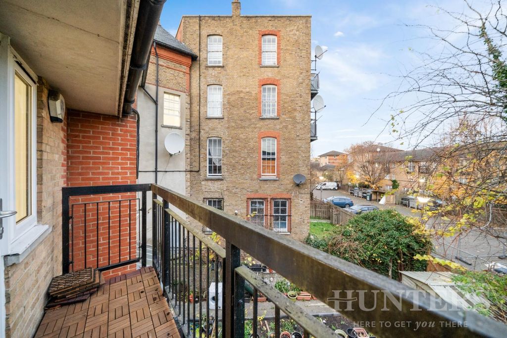 Property photo 2 of 12 Flat 1, Elliot Court N15 4Ud-9.Jpg