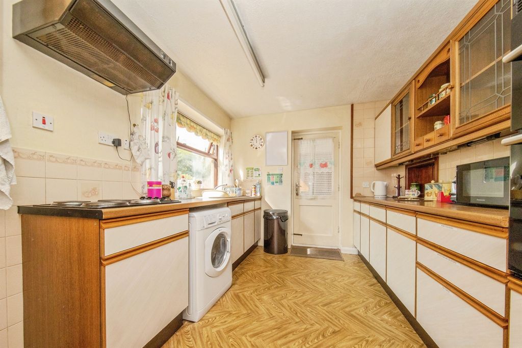 Property photo 3 of 15