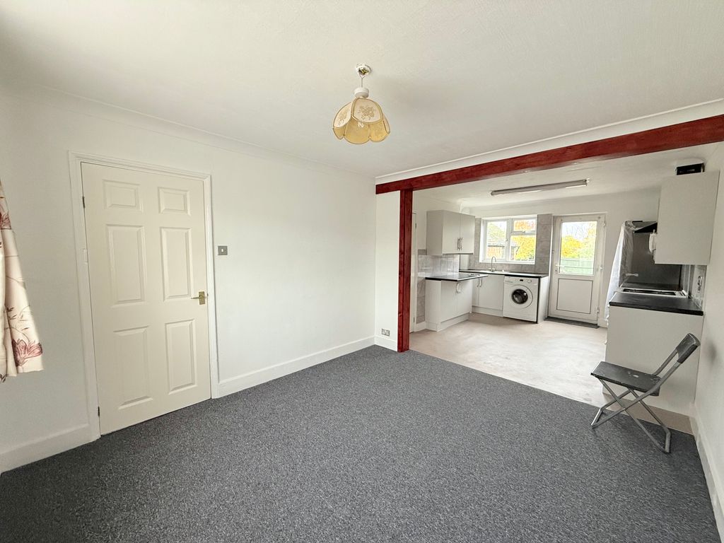 Property photo 3 of 8 Image