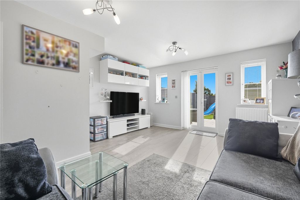 Property photo 2 of 13 Living Room