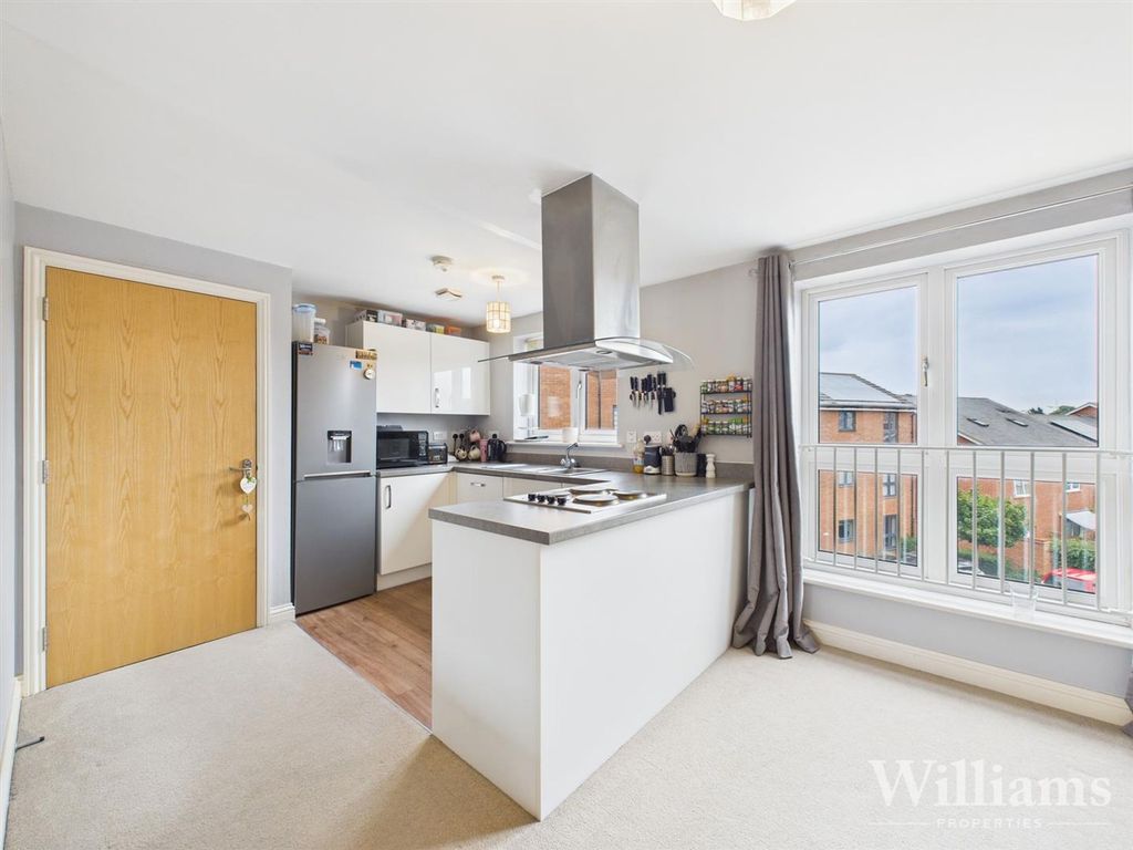 Property photo 3 of 11 Cam02861G0-Pr0492-Still016.Jpg