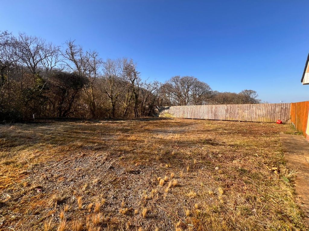 Property photo 3 of 9