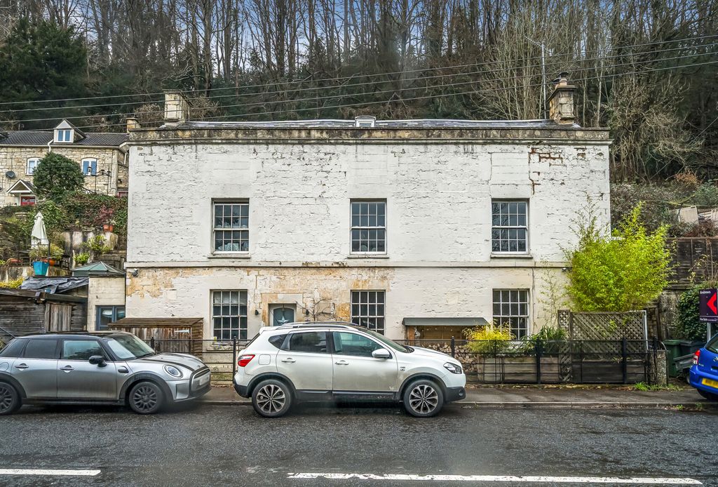 Property photo 1 of 19 1385983-1-6942c31...