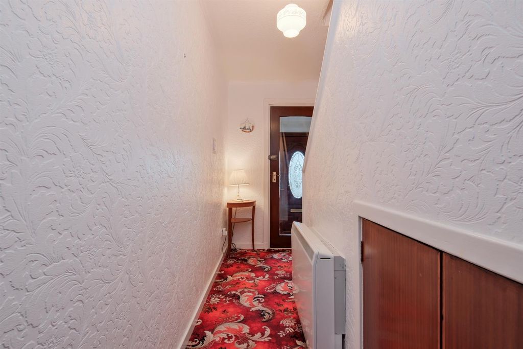 Property photo 3 of 39 002-171 Stewarton Street ML2 8Al.Jpg