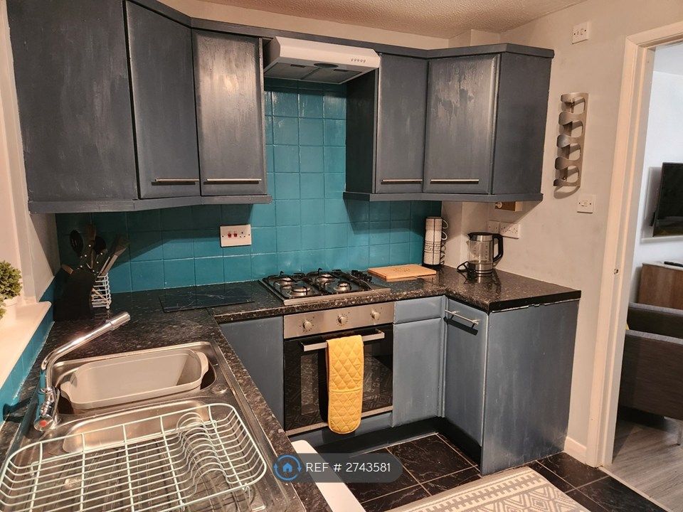 Property photo 3 of 11