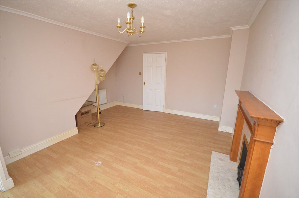 Property photo 3 of 12 Living Room
