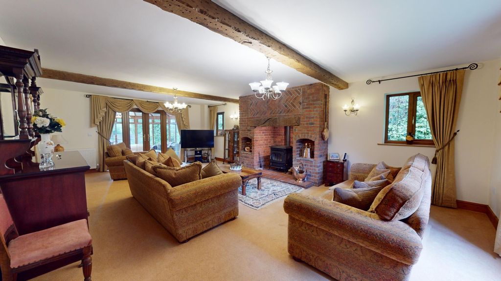 Property photo 3 of 34 3479237