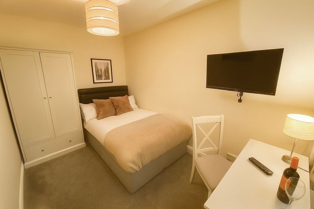 Property photo 1 of 9 Thumbnail_094730E4-1D0A-4Bab-A3D6-0495Ceef486D