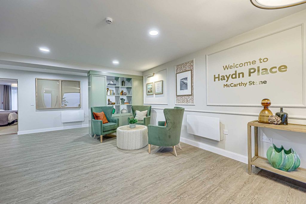 Property photo 2 of 41