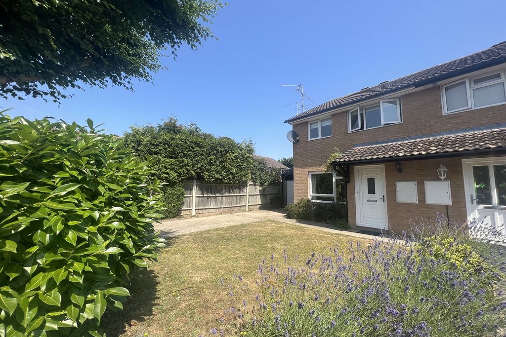 Property photo 1 of 9 (Main)