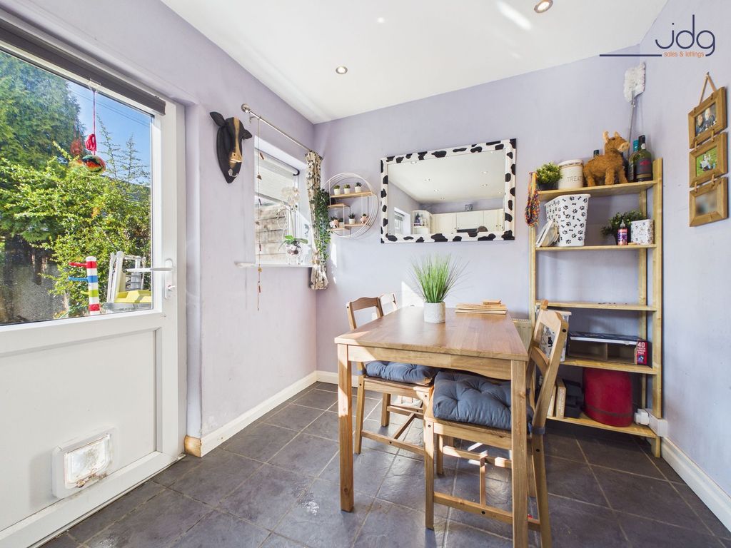 Property photo 2 of 10 Kitchen Diner