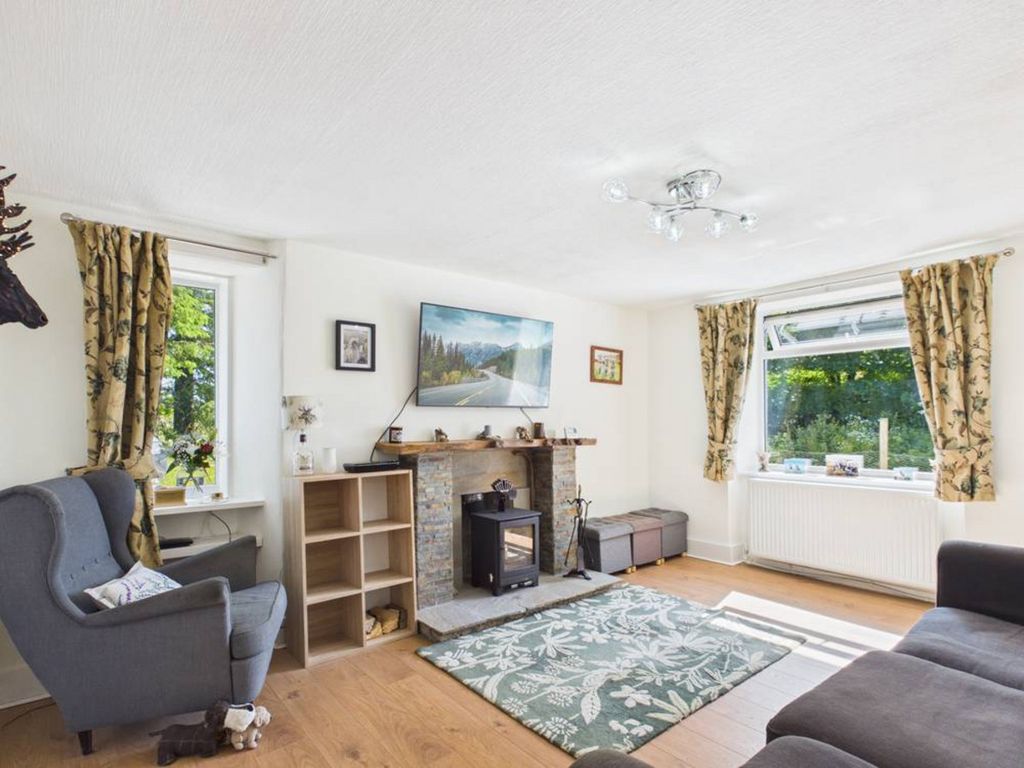 Property photo 2 of 43