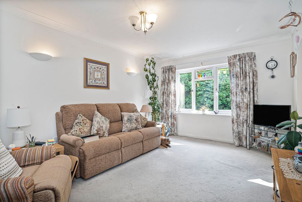 Property photo 2 of 9