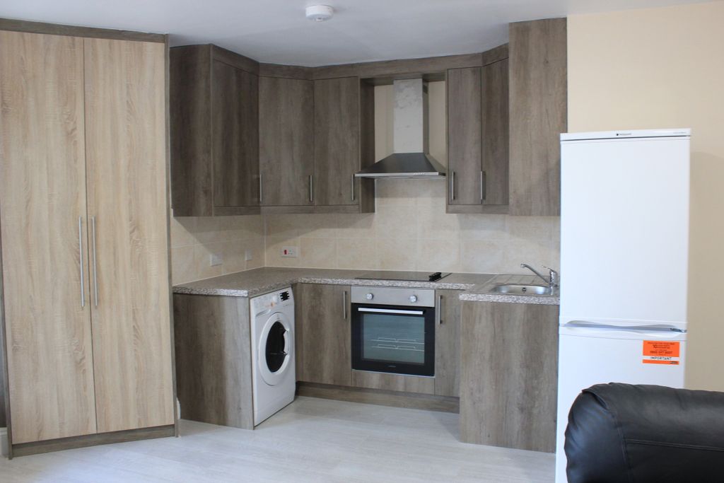 Property photo 2 of 5