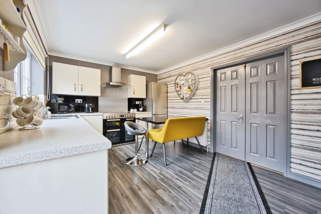 Property photo 2 of 16 Photo #2