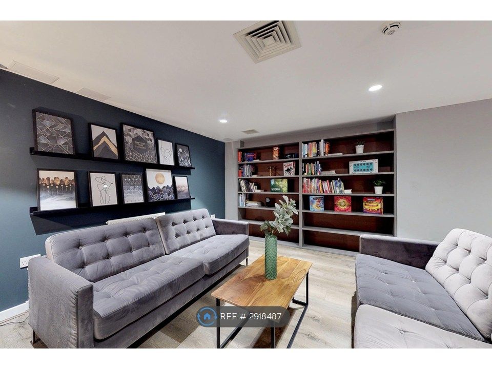 Property photo 2 of 18 Communal Lounge Space